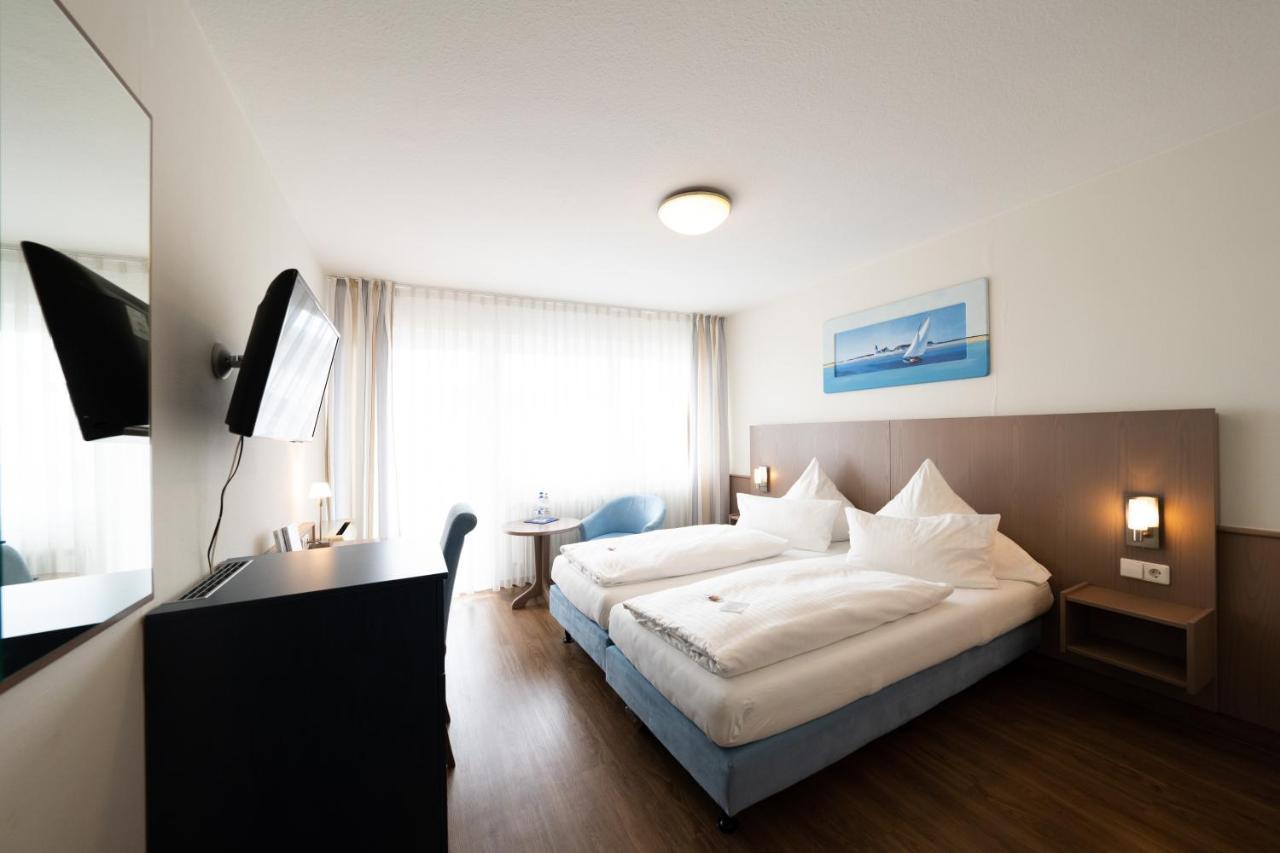 Ates Hotel Kehl Exteriör bild